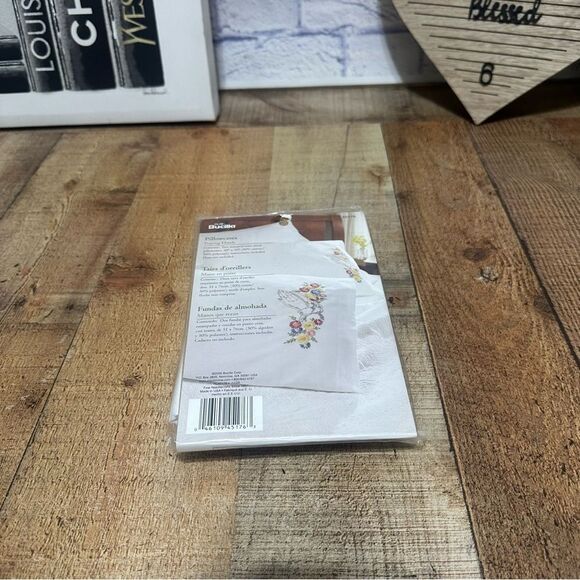 Bucilla Pillowcases Praying Hands #45176 Cross Stitch 2006
New in package - Picture 6 of 7